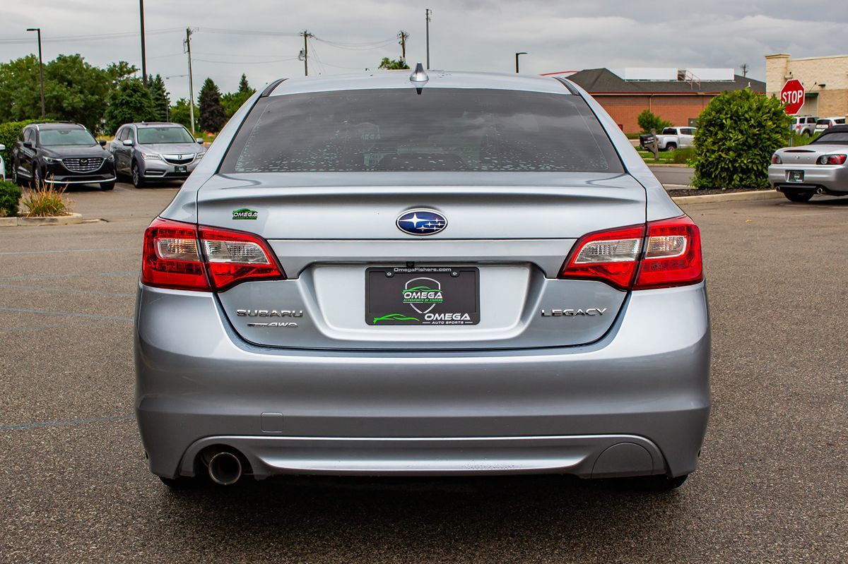 2016 Subaru Legacy 2.5i Premium photo 7