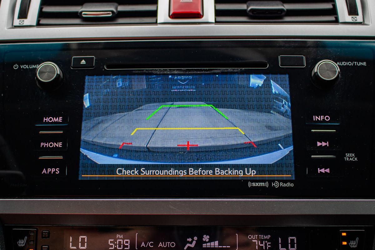 2016 Subaru Legacy 2.5i Premium photo 24