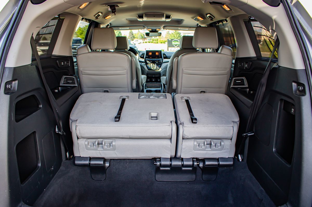 2022 Honda Odyssey Touring photo 13