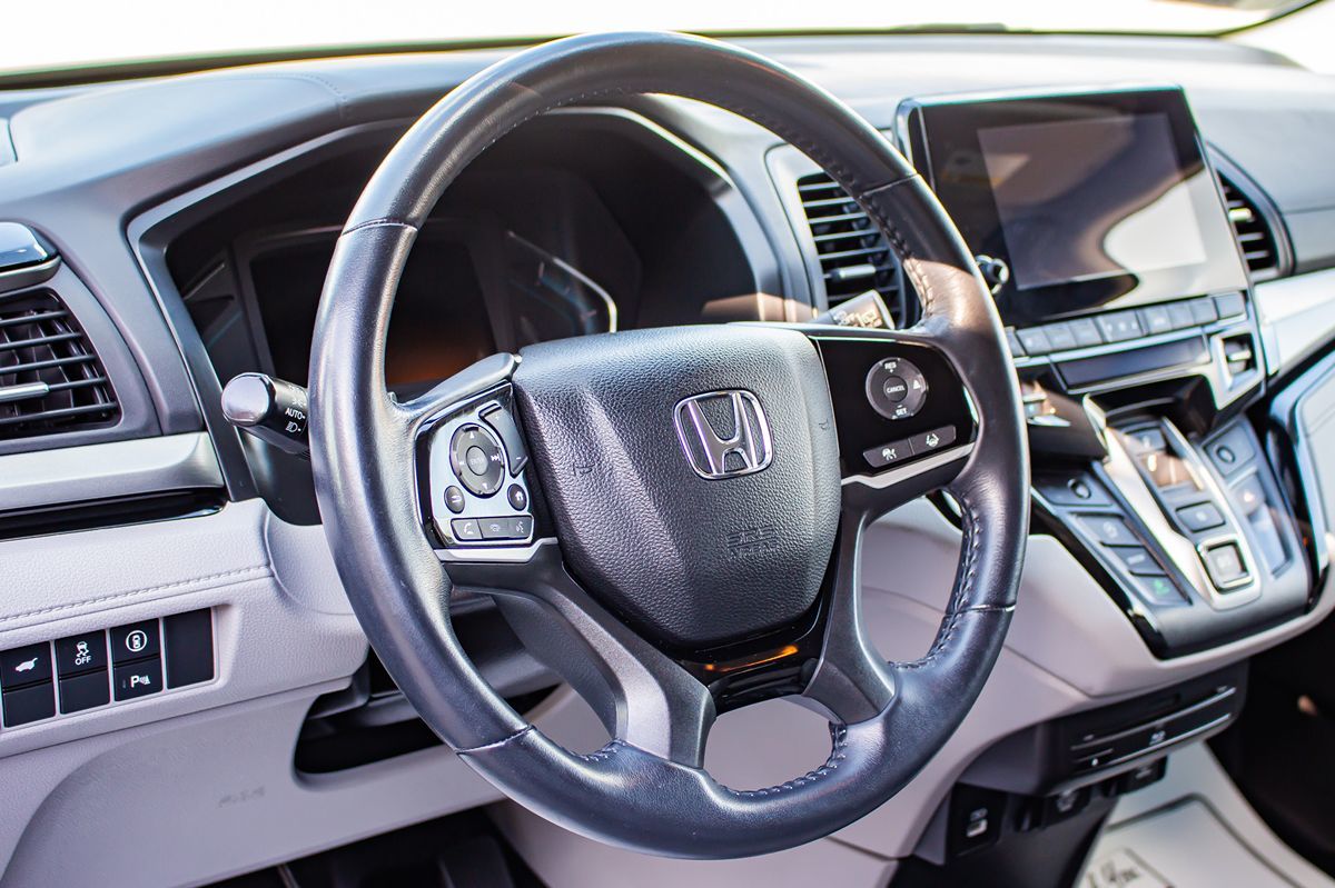 2022 Honda Odyssey Touring photo 19