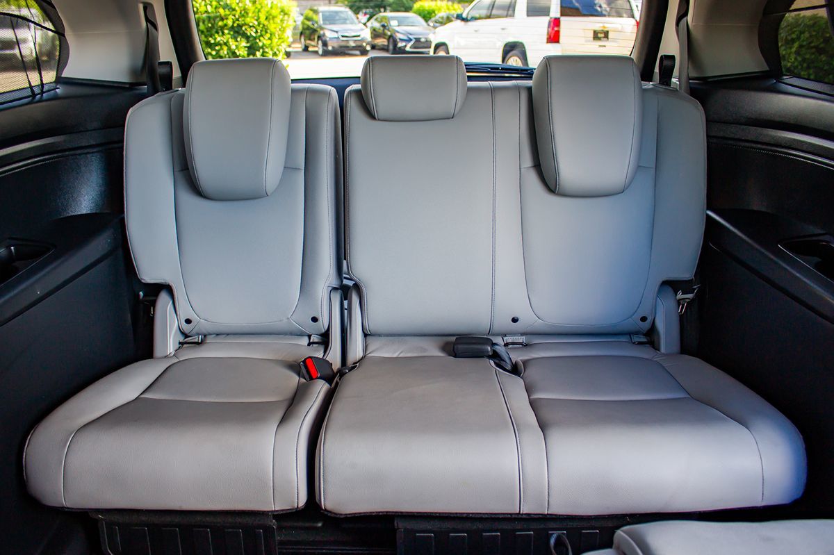 2022 Honda Odyssey Touring photo 12