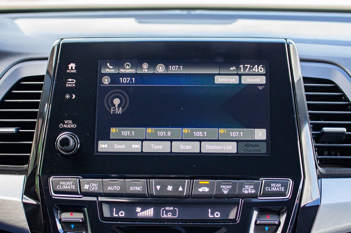 2022 Honda Odyssey Touring photo 23