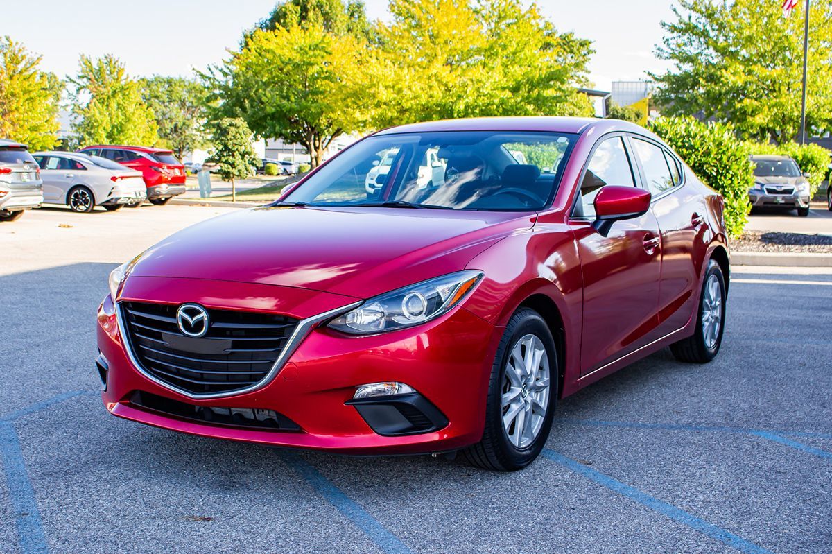 2016 Mazda Mazda3 i Sport photo 2