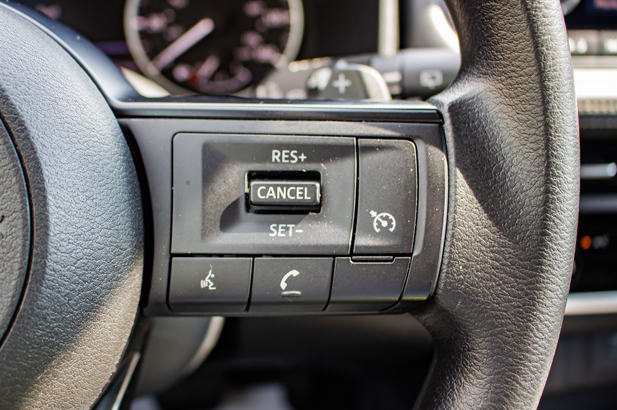 2022 Nissan Rogue S photo 18