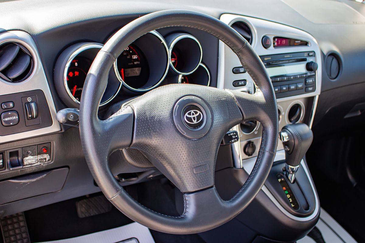 2006 Toyota Corolla Matrix L photo 22
