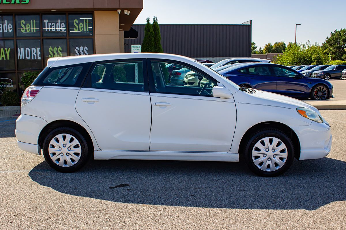 2006 Toyota Corolla Matrix L photo 10