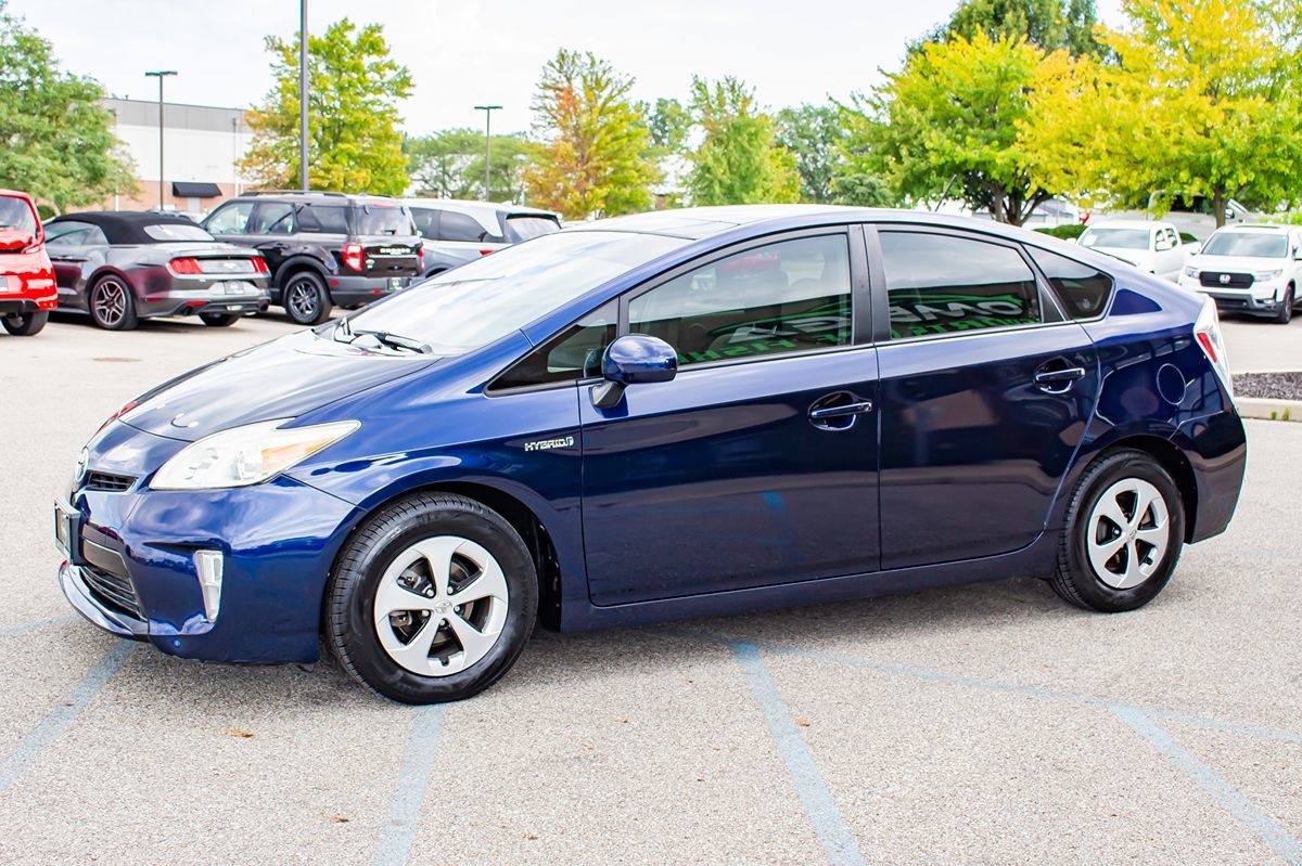 2014 Toyota Prius Four photo 4