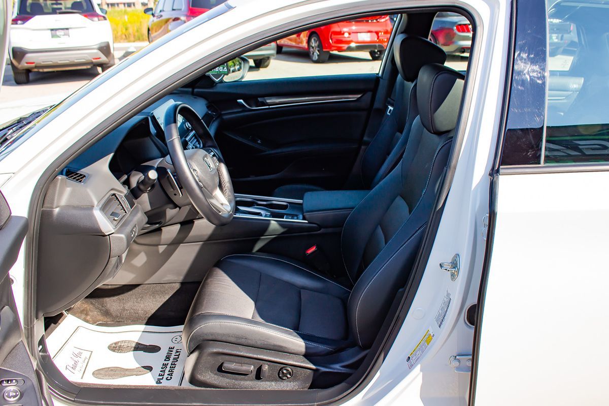 2018 Honda Accord Sport 1.5T photo 13