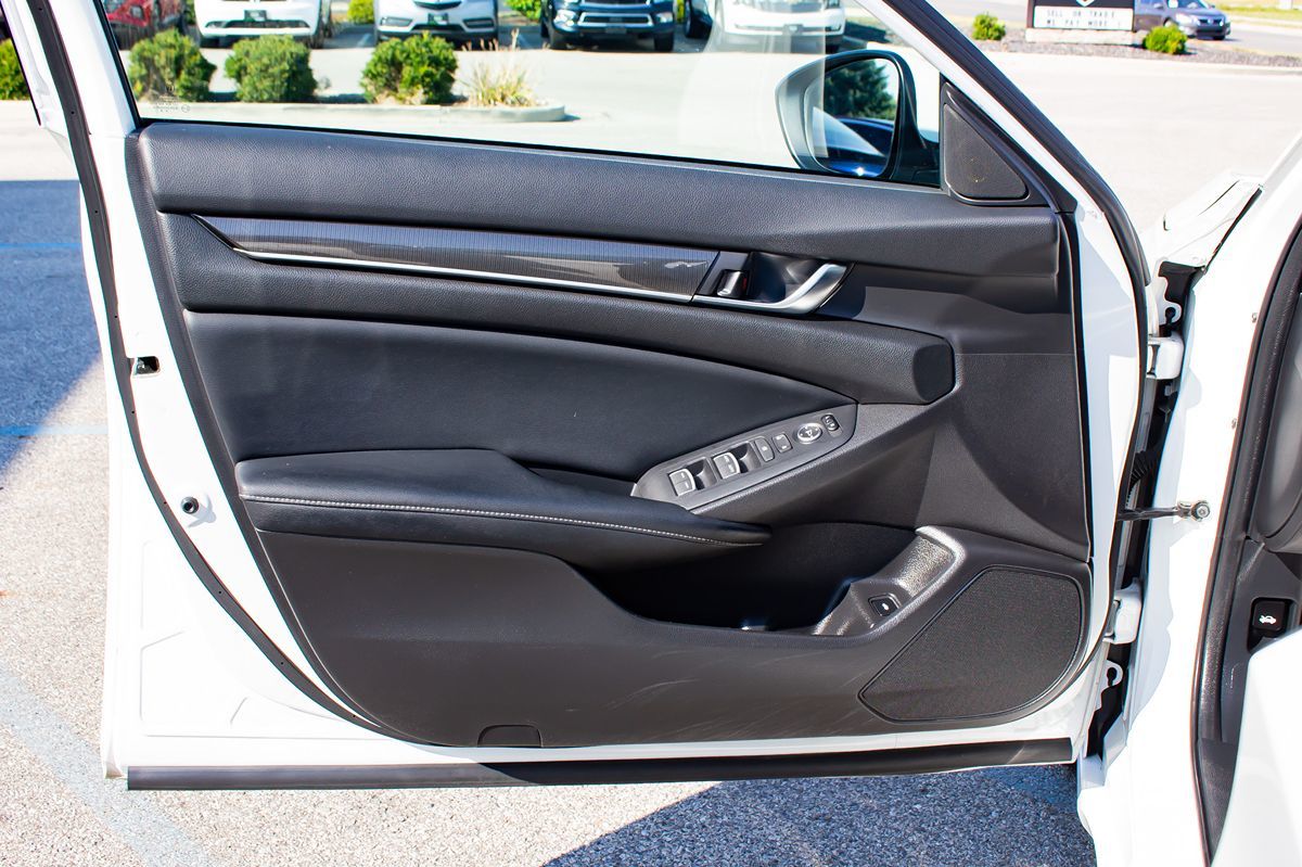 2018 Honda Accord Sport 1.5T photo 14