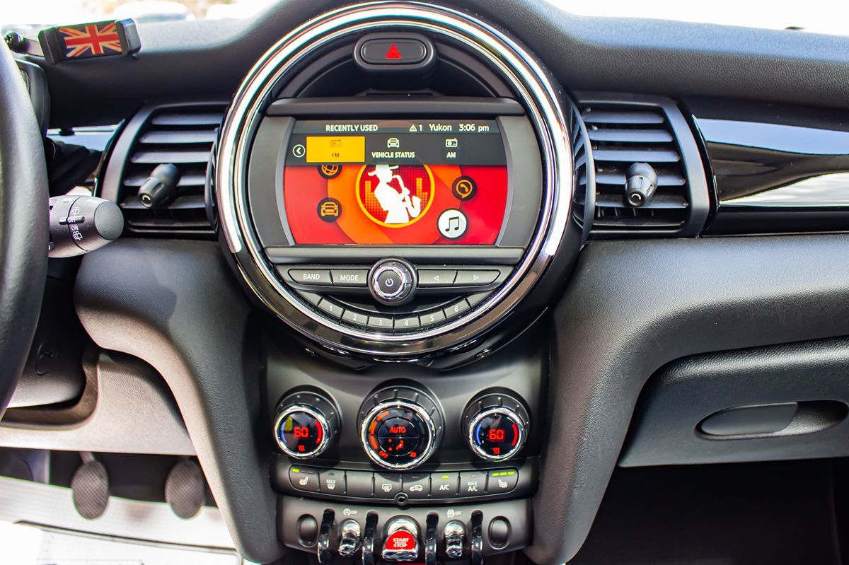 2019 Mini Cooper 2 Door Hardtop Signature photo 22