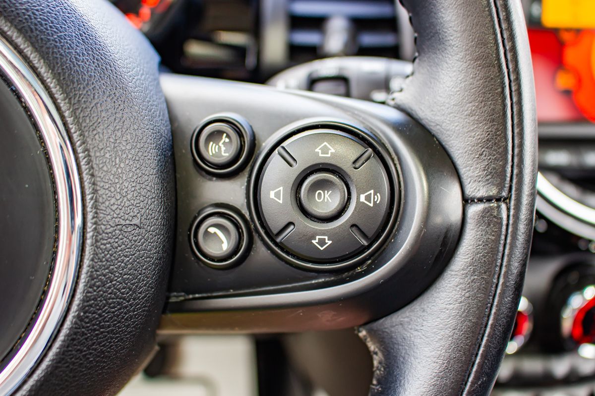 2019 Mini Cooper 2 Door Hardtop Signature photo 21