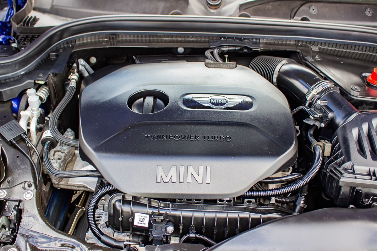2019 Mini Cooper 2 Door Hardtop Signature photo 26