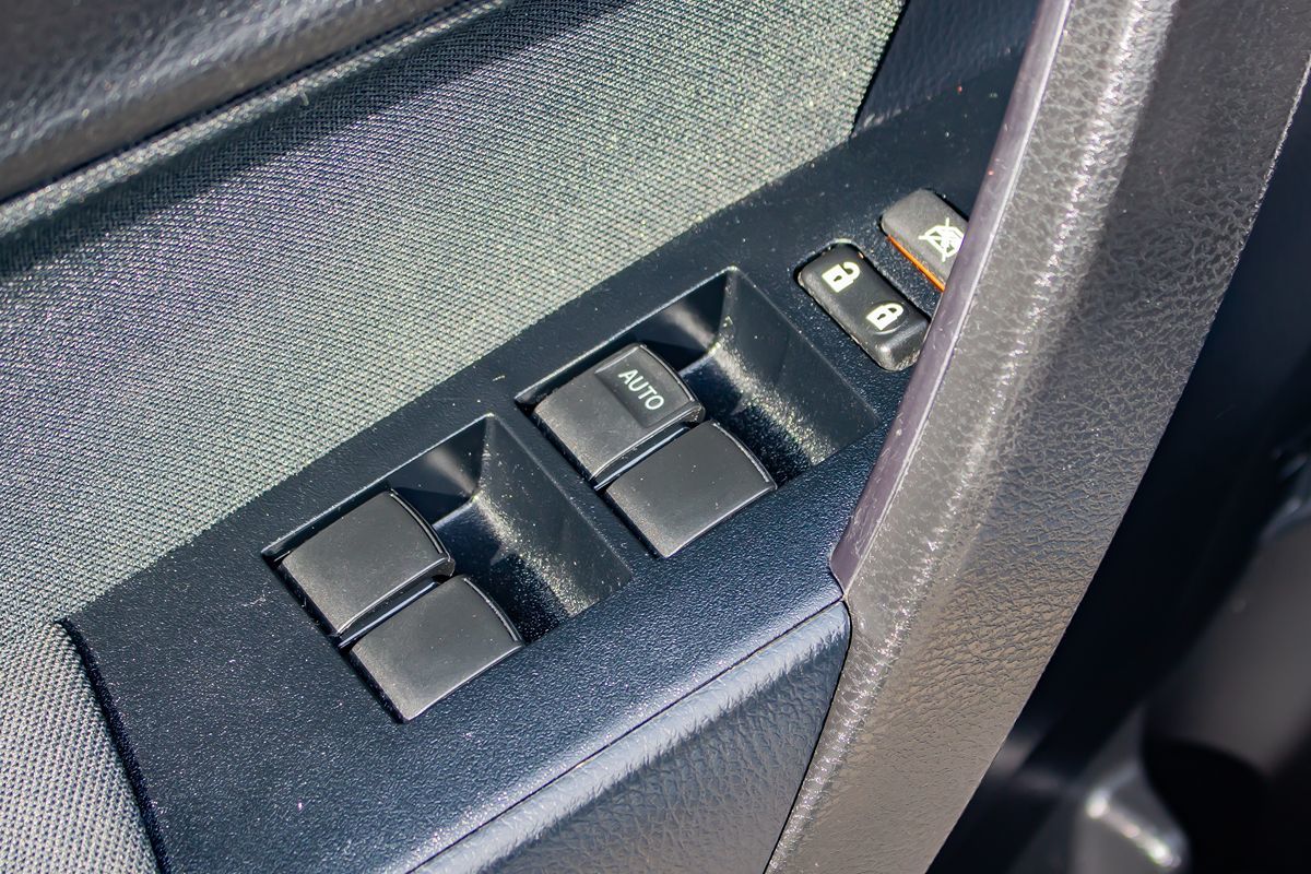 2017 Toyota Corolla XLE XSE Special Edition photo 15