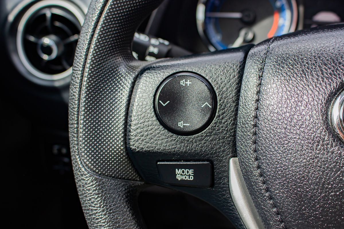 2017 Toyota Corolla XLE XSE Special Edition photo 24