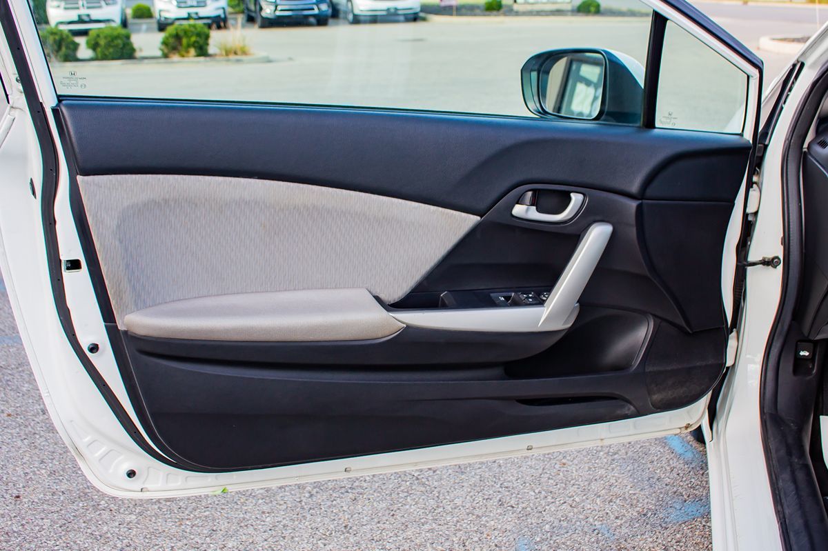 2014 Honda Civic LX photo 12