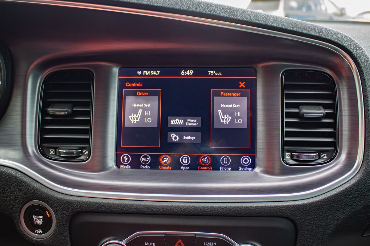 2018 Dodge Charger SXT Plus photo 24