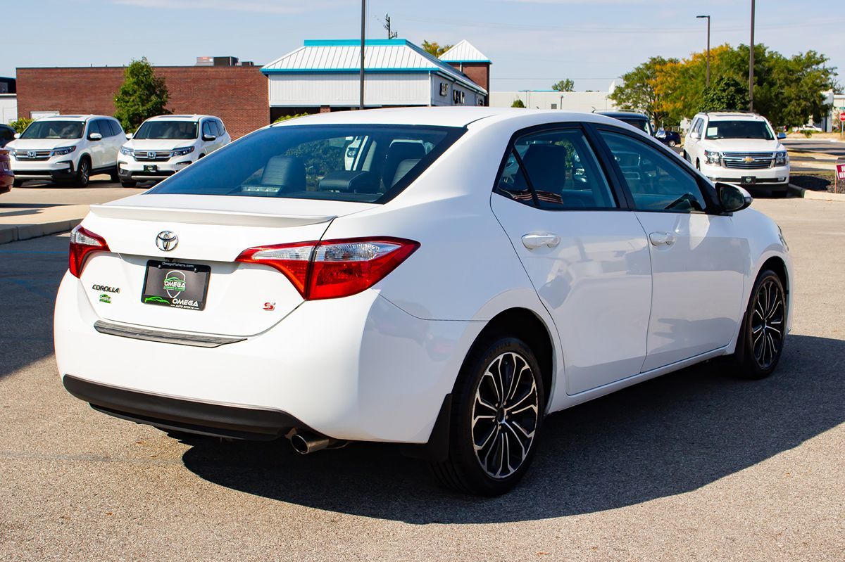 2015 Toyota Corolla S photo 7