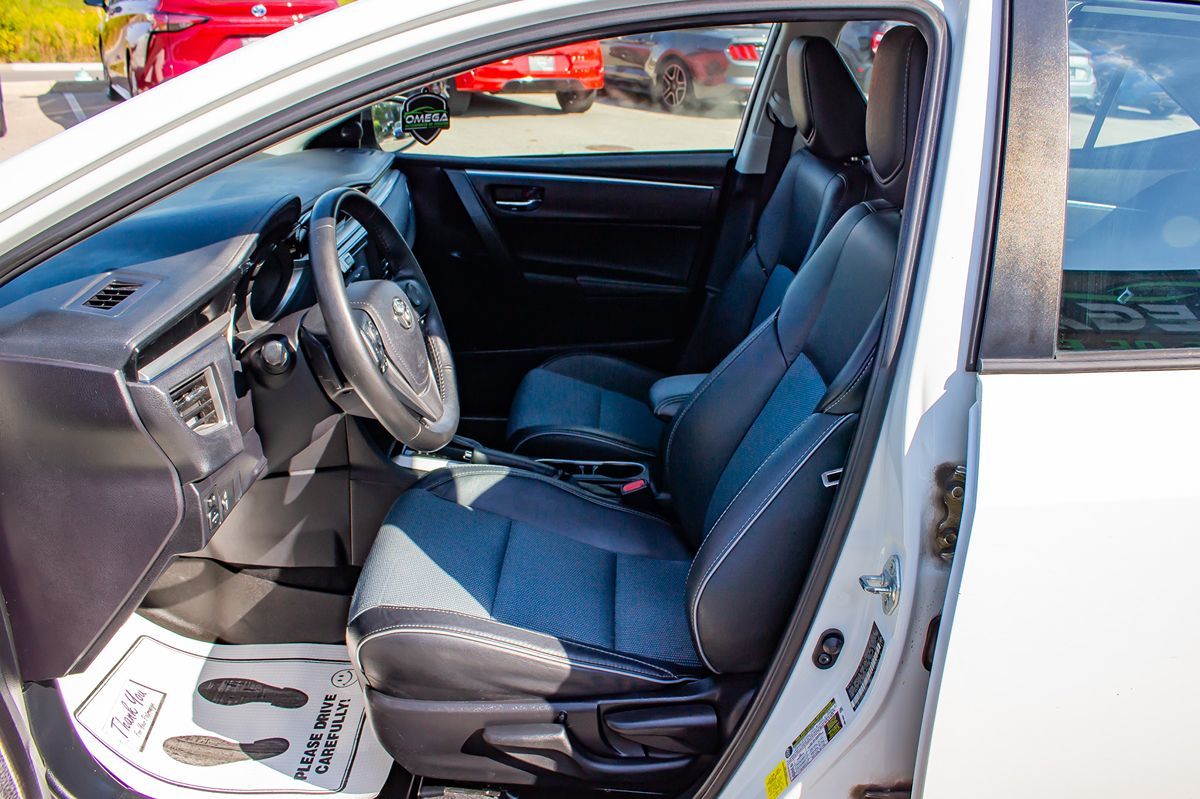2015 Toyota Corolla S photo 11