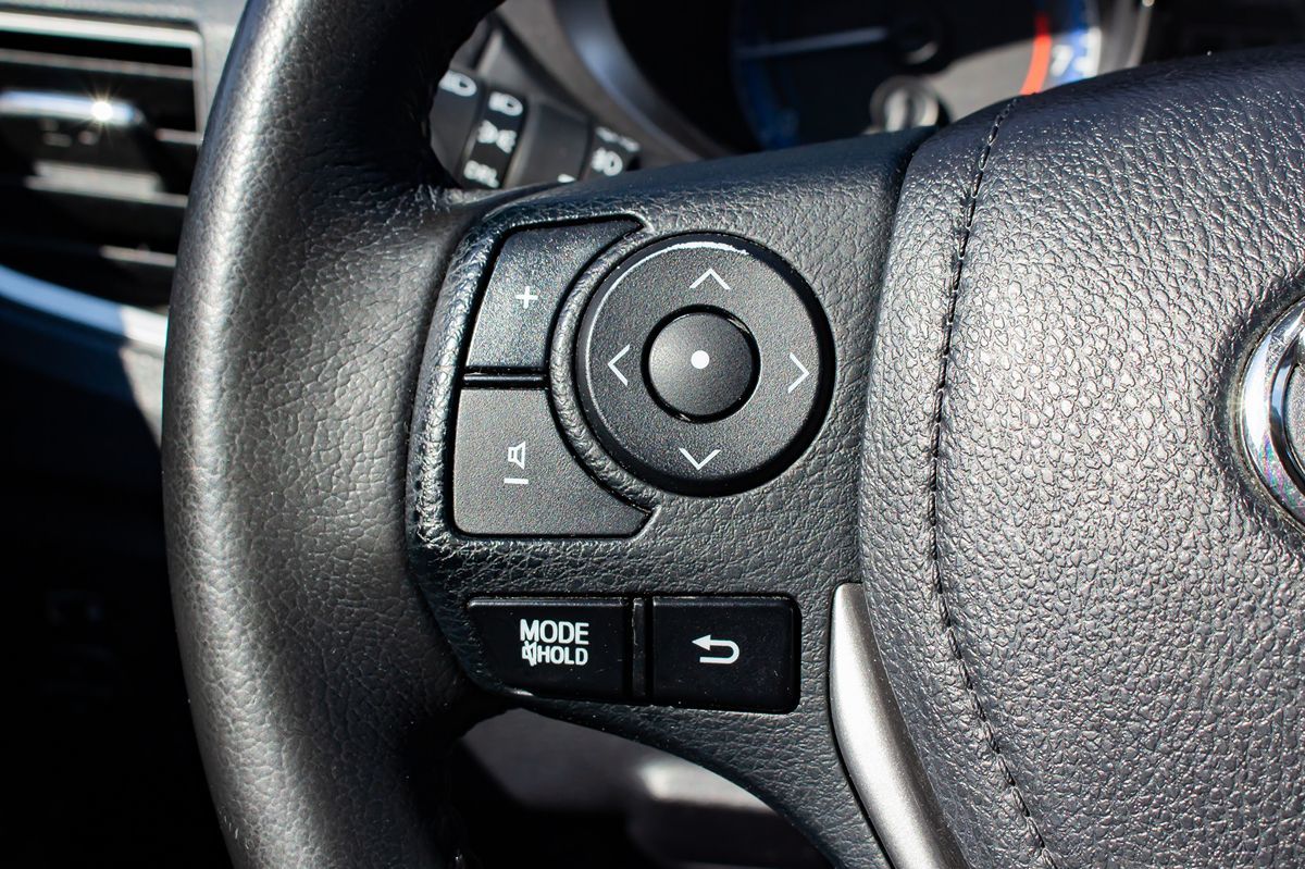2015 Toyota Corolla S photo 24