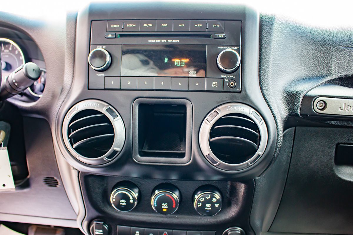 2018 Jeep Wrangler Sport S photo 22
