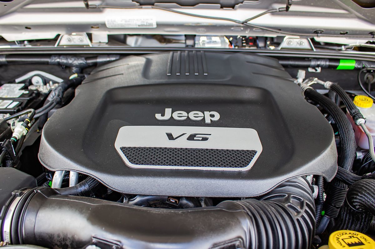 2018 Jeep Wrangler Sport S photo 24