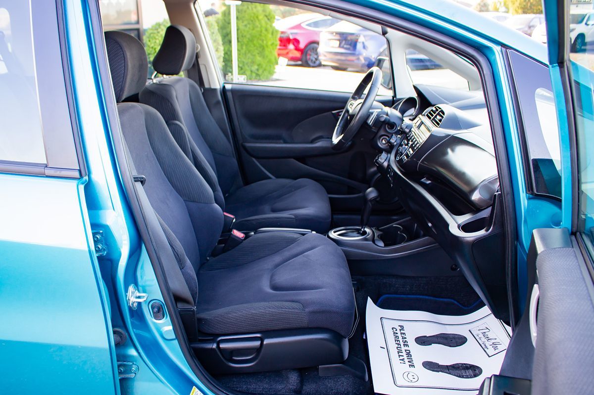 2012 Honda Fit Sport photo 21