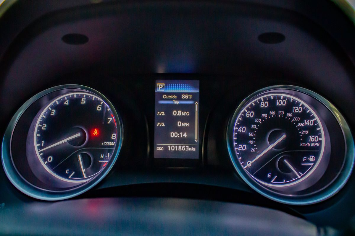 2018 Toyota Camry SE XLE photo 21