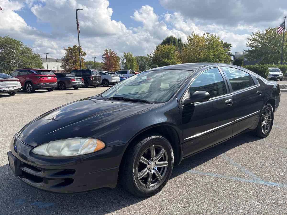 2004 Dodge Intrepid SE photo 3