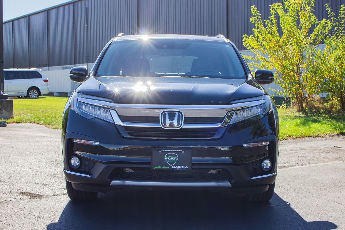 2020 Honda Pilot Touring photo 2