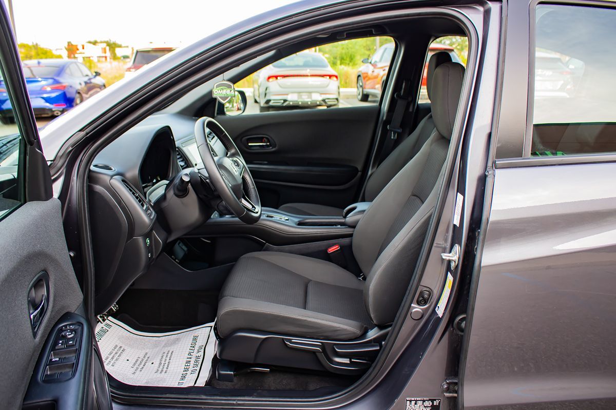 2019 Honda HR-V Sport photo 13