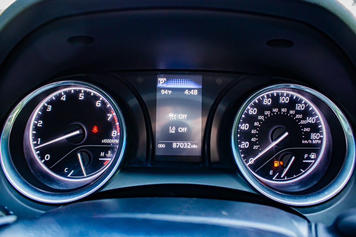 2020 Toyota Camry SE photo 20