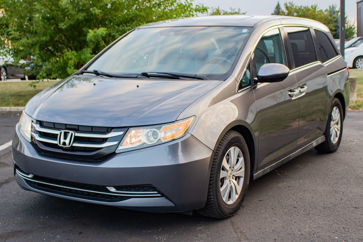 2016 Honda Odyssey EX-L photo 3