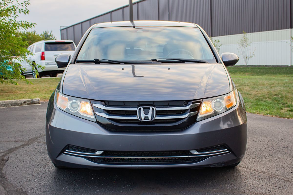 2016 Honda Odyssey EX-L photo 2