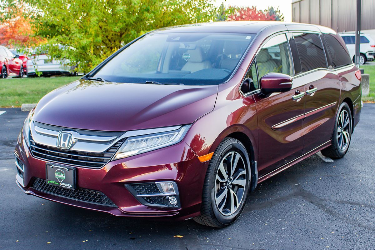 2019 Honda Odyssey Elite photo 3