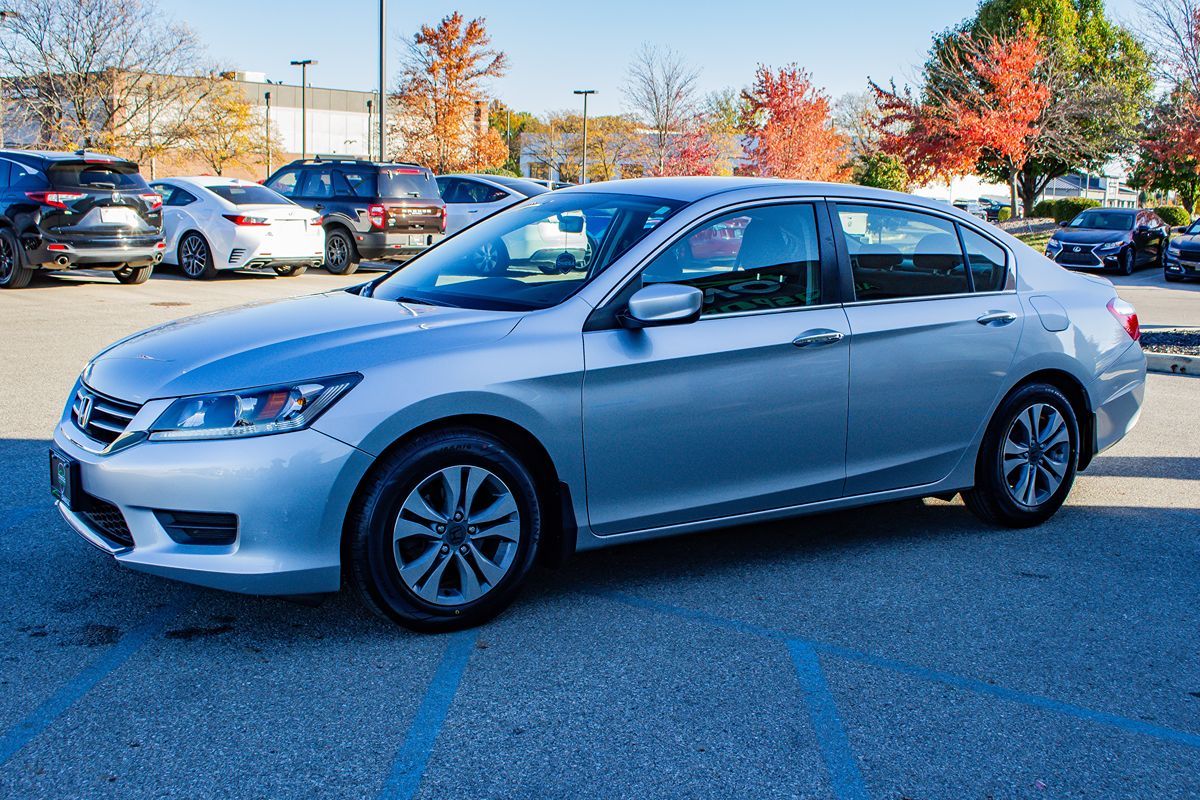 2014 Honda Accord LX photo 4