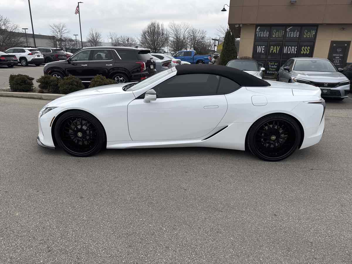 2021 Lexus LC 500 - Photo 2