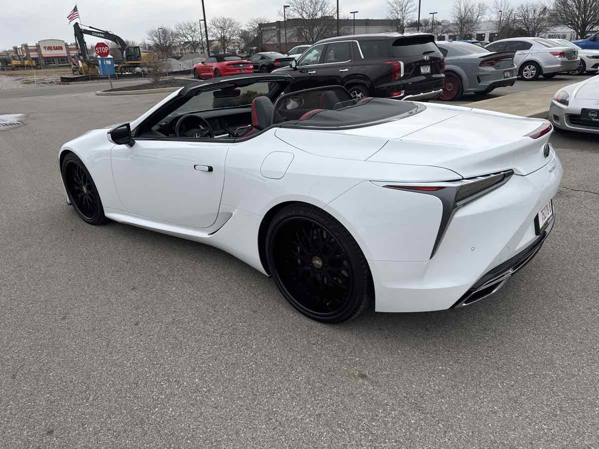 2021 Lexus LC 500 - Photo 10