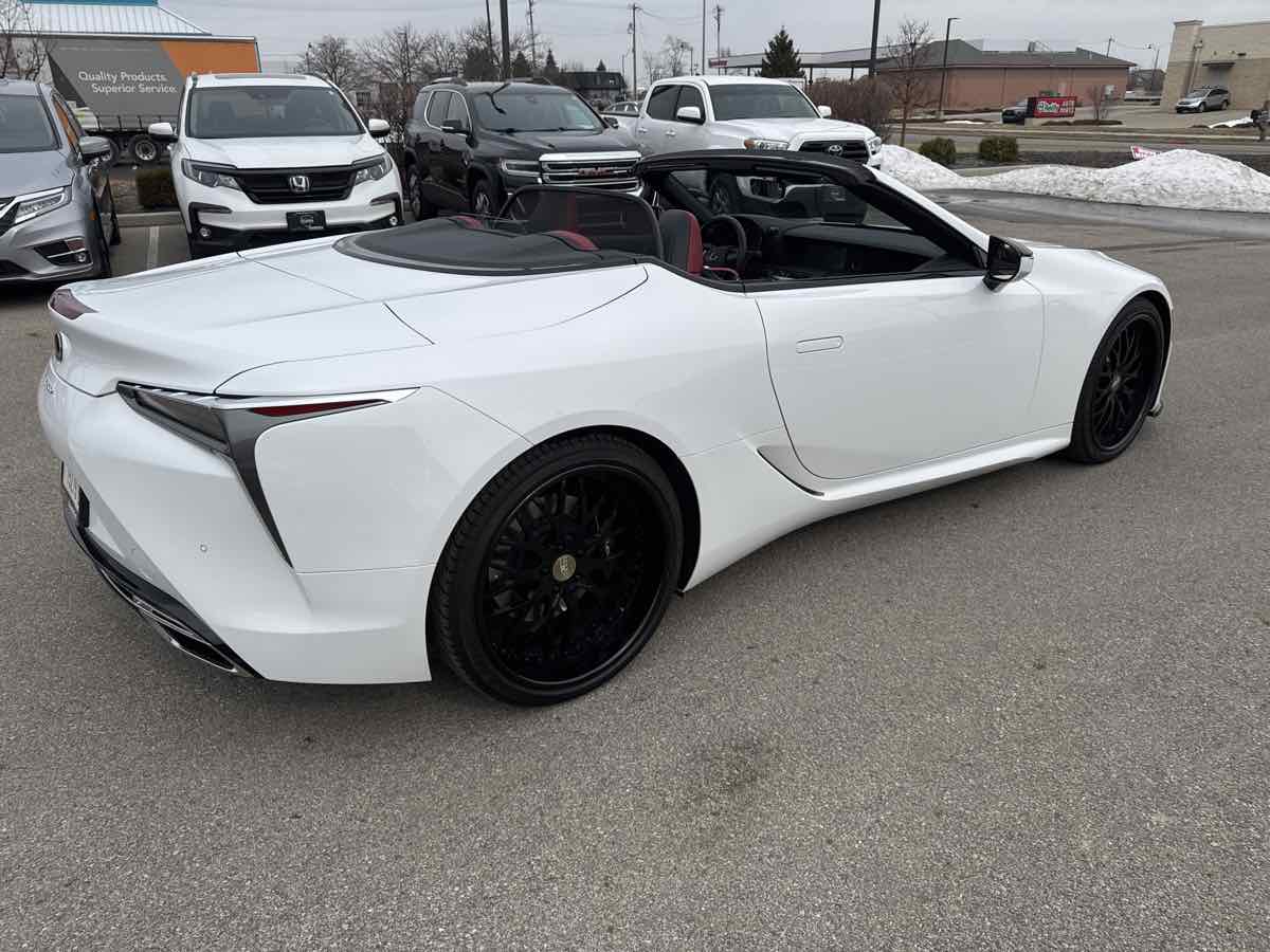 2021 Lexus LC 500 - Photo 11
