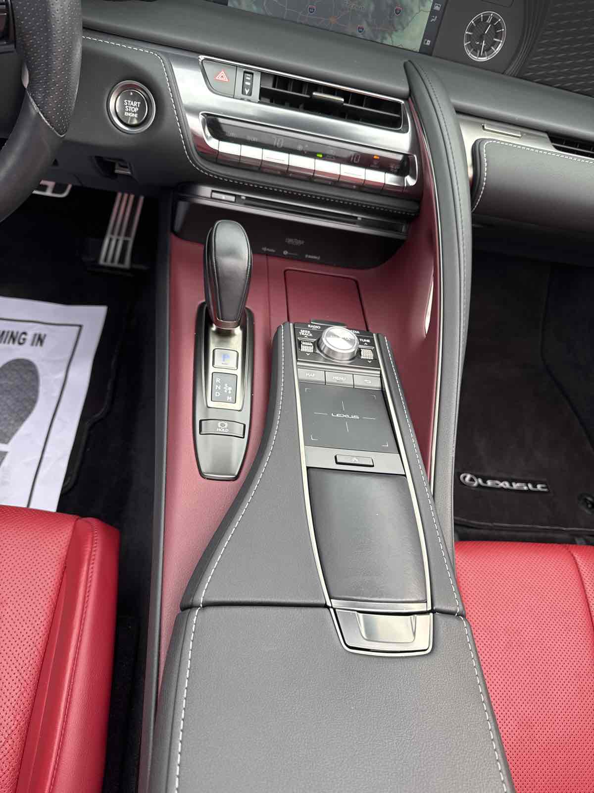 2021 Lexus LC 500 - Photo 16
