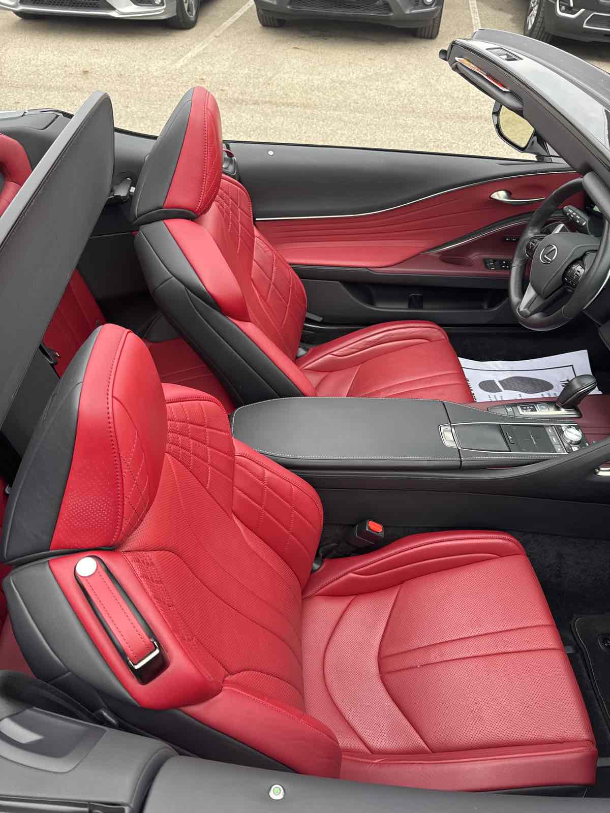 2021 Lexus LC 500 - Photo 19