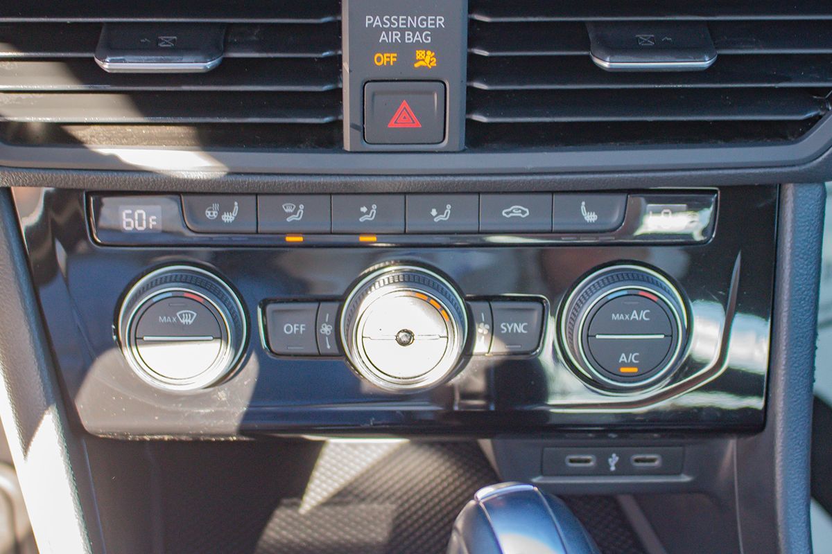2020 Volkswagen Jetta R-Line - Photo 25
