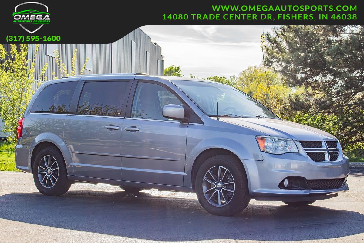 2016 Dodge Grand Caravan SXT Plus's photo