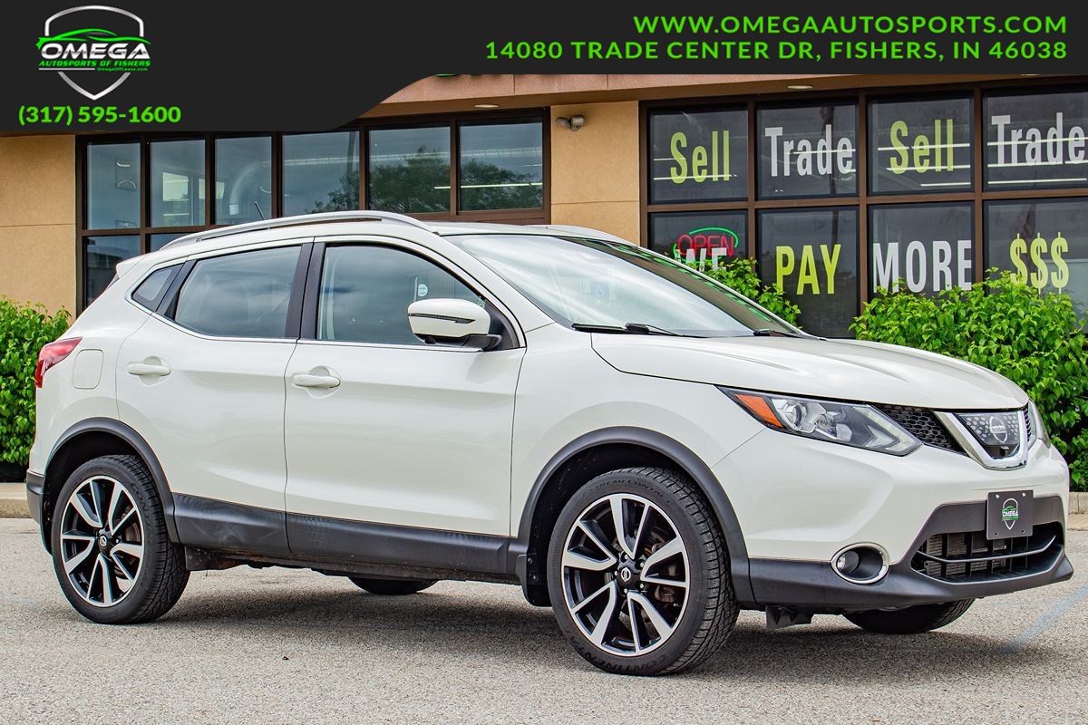 2017 Nissan Rogue Sport SL AWD's photo