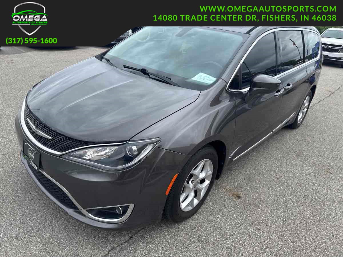 2017 Chrysler Pacifica Touring-L