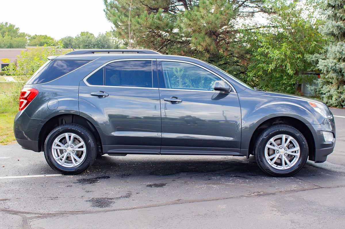 Photo 11 of this Chevrolet Equinox