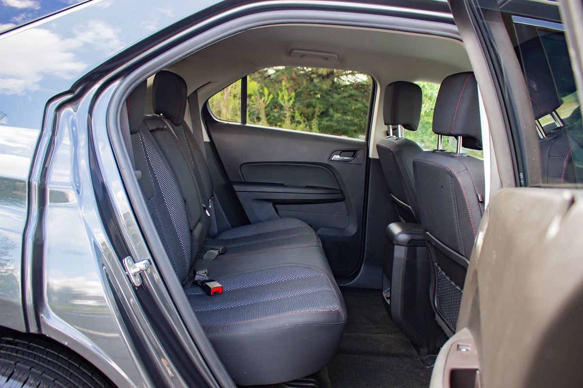 Photo 17 of this Chevrolet Equinox