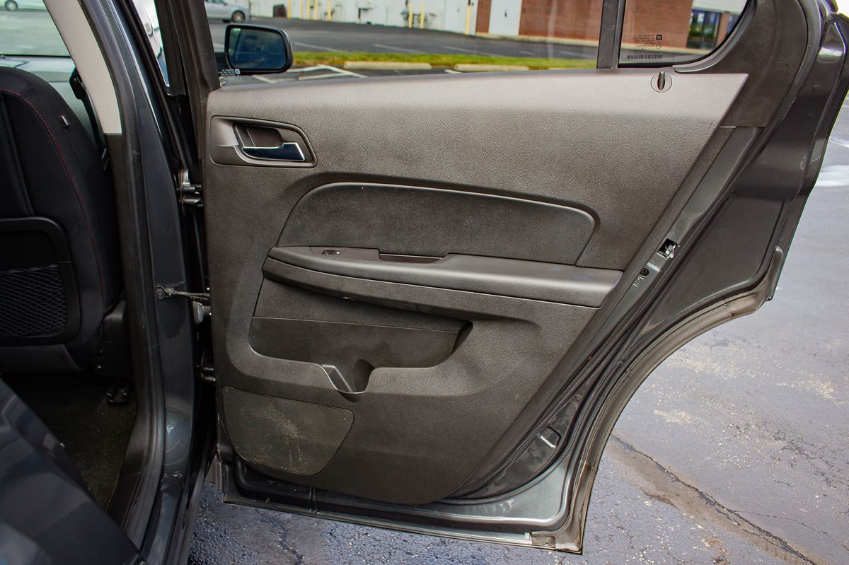 Photo 18 of this Chevrolet Equinox