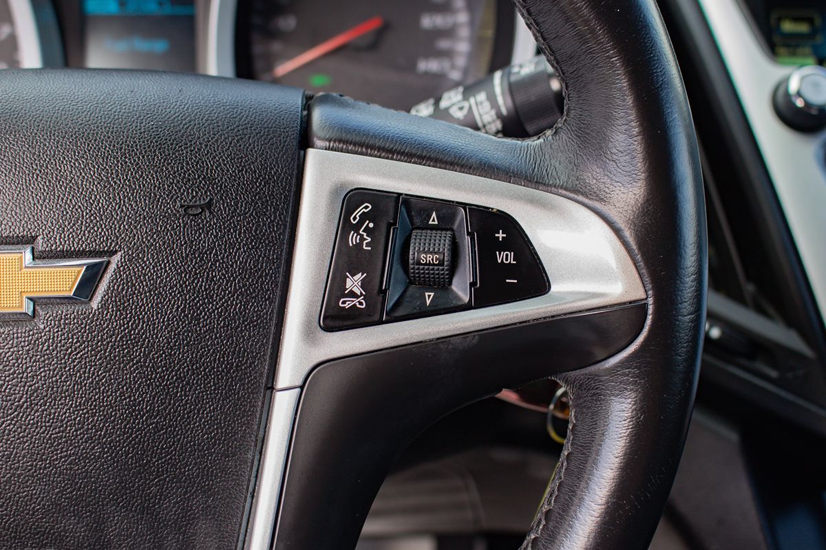 Photo 23 of this Chevrolet Equinox
