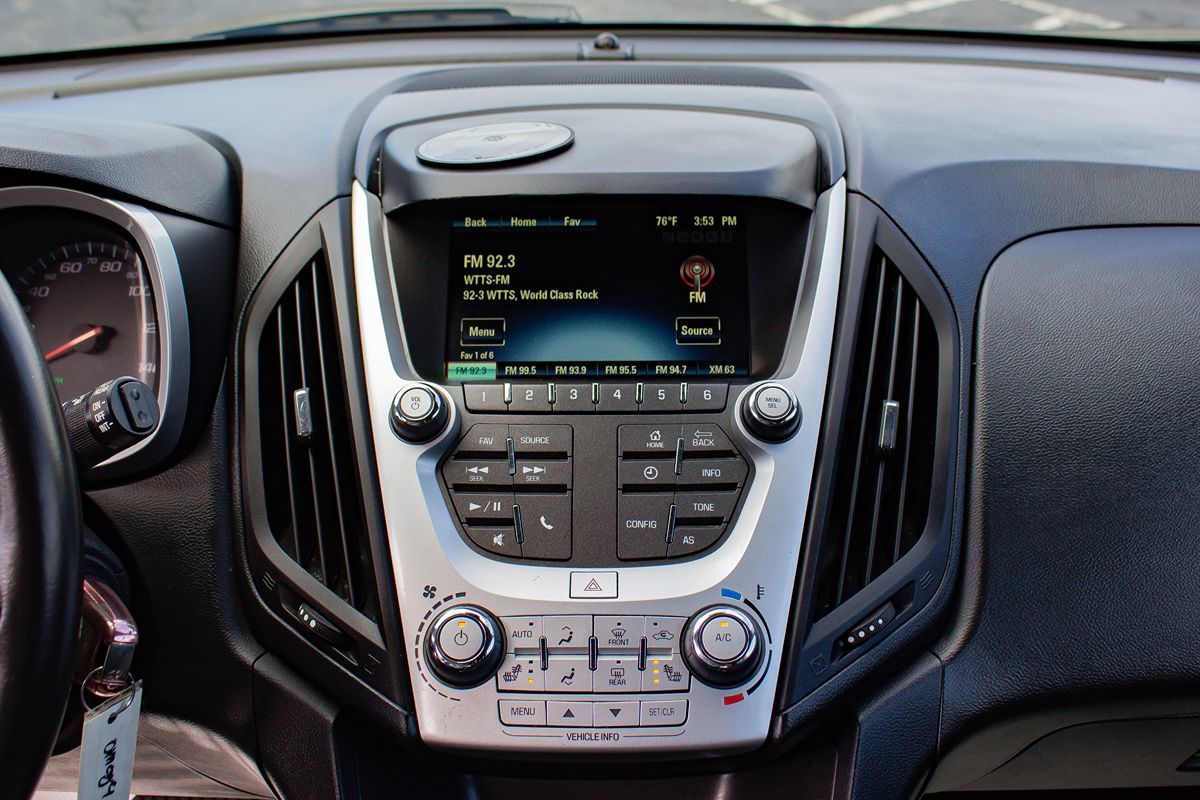 Photo 25 of this Chevrolet Equinox