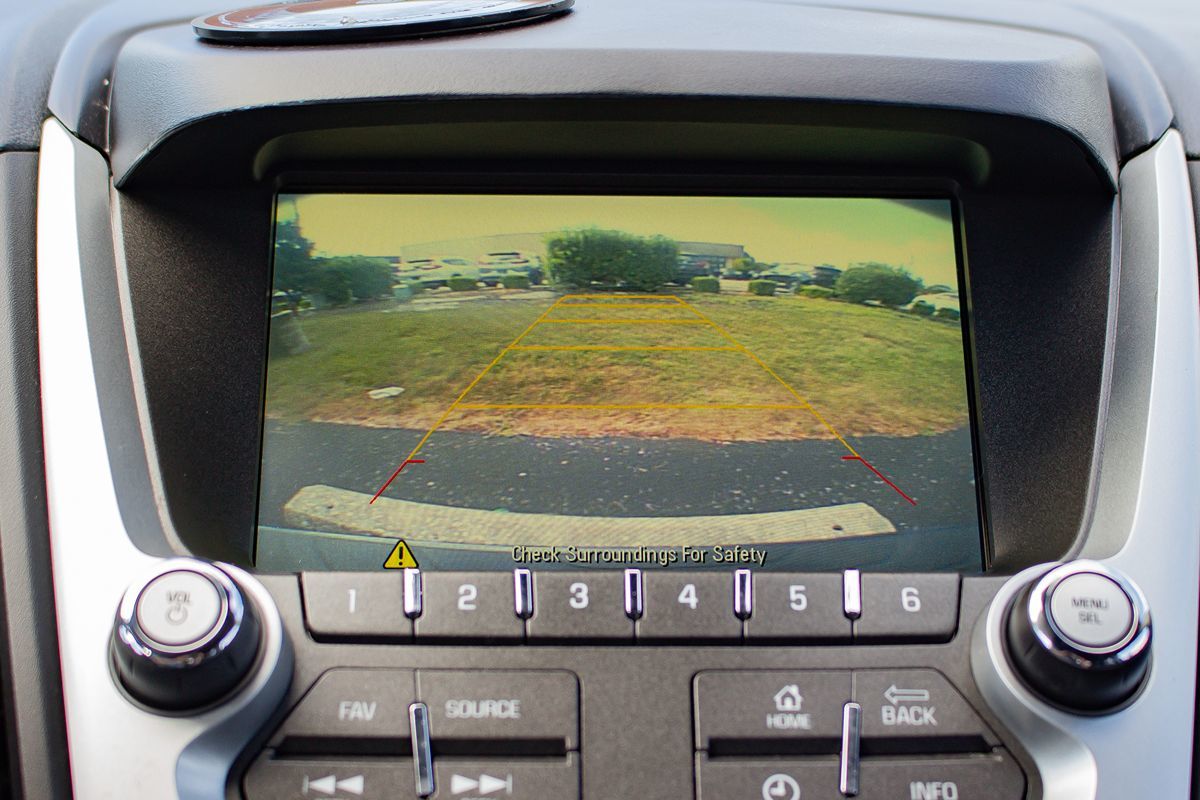 Photo 26 of this Chevrolet Equinox